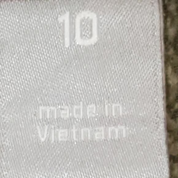 JCP Paperbag Shorts Size 10 - Picture 6 of 9